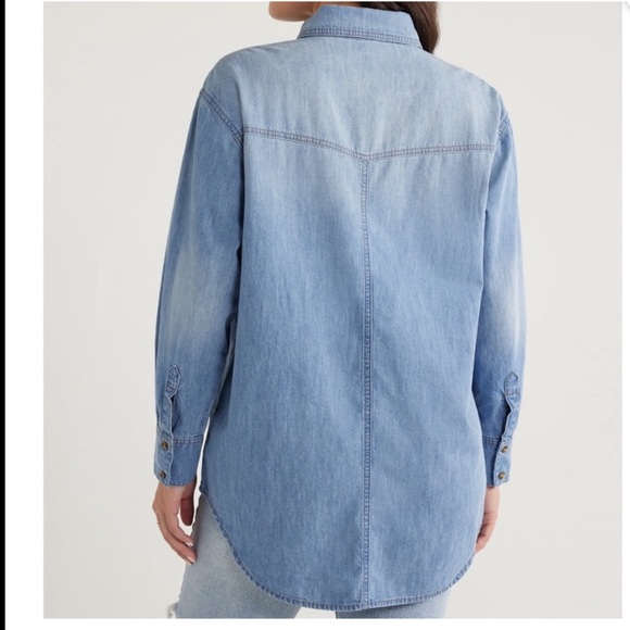 Womens button down denim
Boyfriend style Shirt with Long Sleeves - Picture 3 of 4
